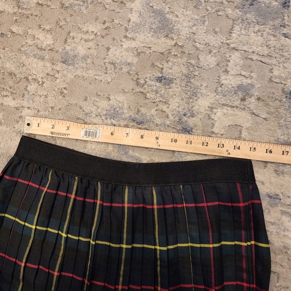 NWT Romeo & Juliet Couture Pull On Twill Pleat Tartan Plaid Skirt Holiday Large - Picture 4 of 16